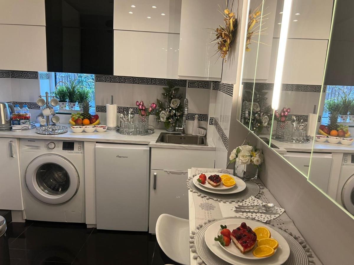 Apartment Luxe Free Wifi, Free Parking, Free Netflix Friern Barnet Exterior foto