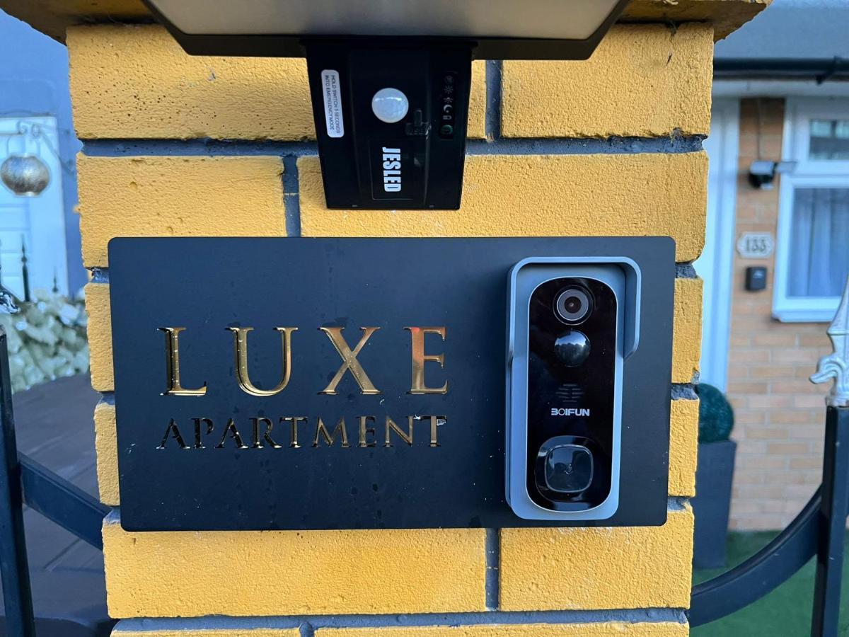 Apartment Luxe Free Wifi, Free Parking, Free Netflix Friern Barnet Exterior foto